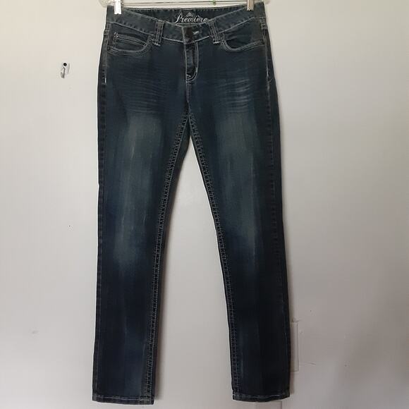 Premiere by Rue 21 Jeans Womens Size 7/8 Short Distressed Whiskers Flap Pockets - Picture 1 of 8